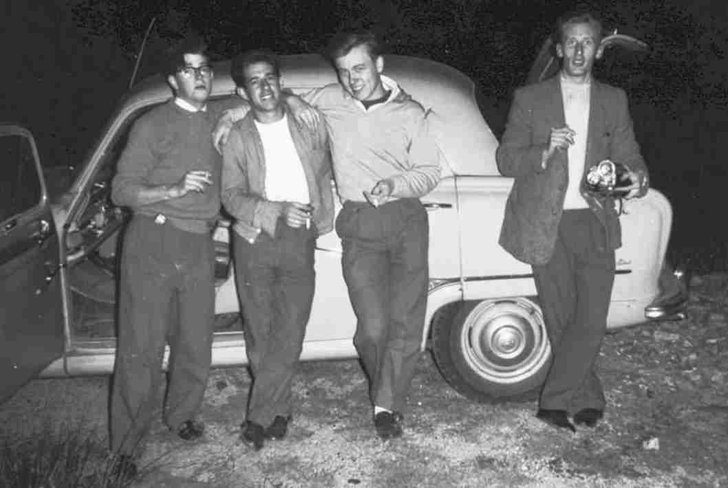 After caving:  Alan Robinson,
Com Payne,Mike Dixon, Bob Yarnold 