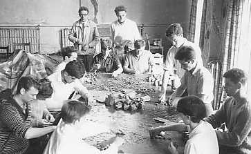 The money counters are
at the end of the table, George Robinson and Mike Evans,
Dick Lawrence is in front of the window with possibly
Chris Batchelor at his side. paul Burbidge would know