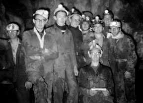 The only time that I tried caving.
It was in a cave near the imfamous Aggi Aggi.
I can see Hugh Nighingale and Clive Cheadle in and a whole bunch of familiar faces that I cant put a name to.