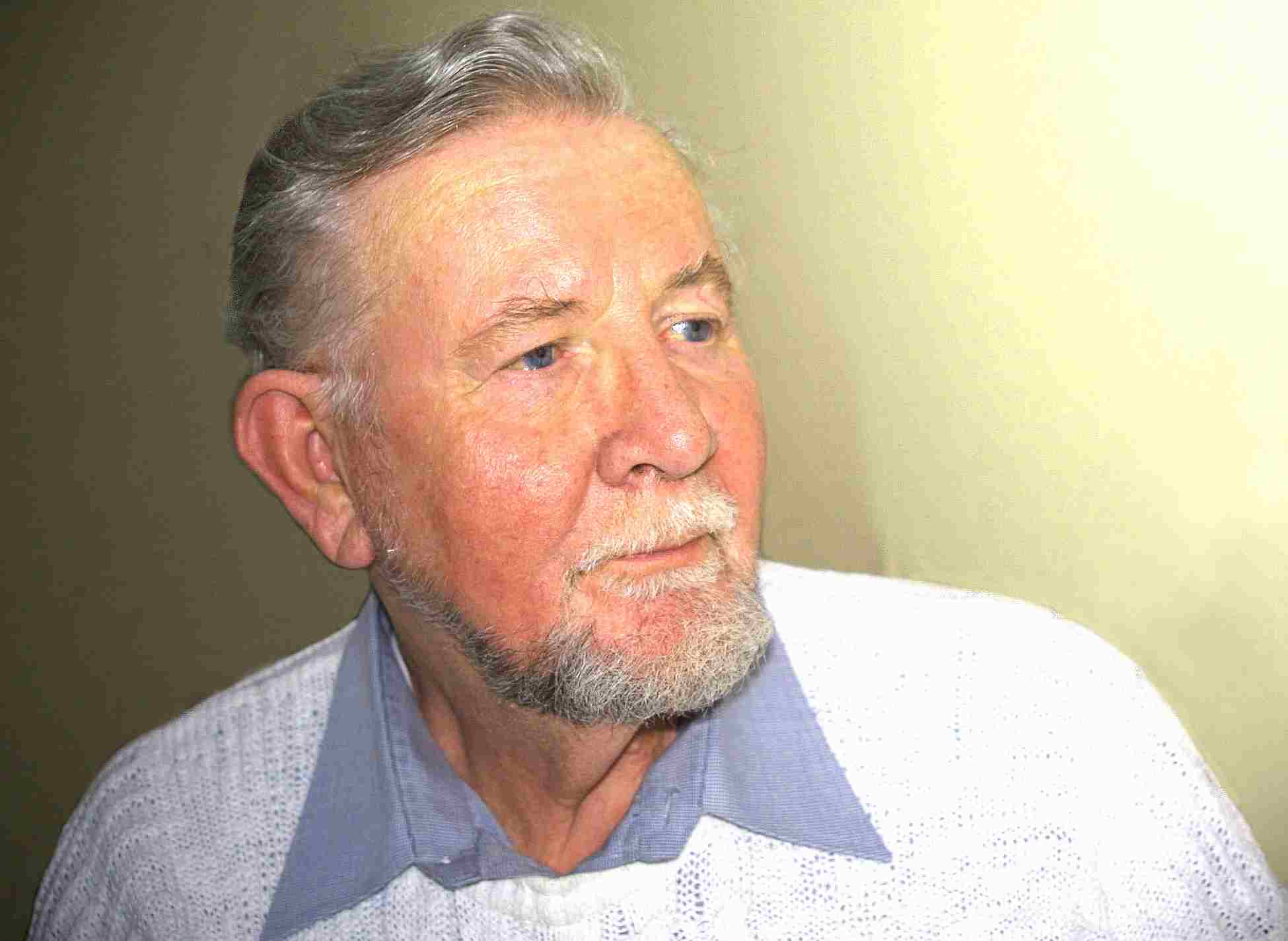 Van Harrison
Electronics 1958-1981
Alias Chunky
He hasn't changed a bit.
That website is not good enough Shail, do it again!